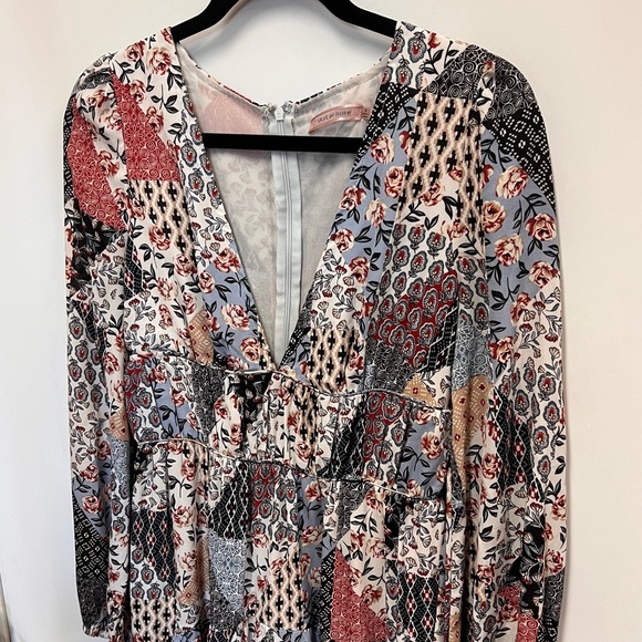 Skylar Rose V-Neck Midi Smock Dress in 70s Patchwork Print Size Small - Picture 4 of 15